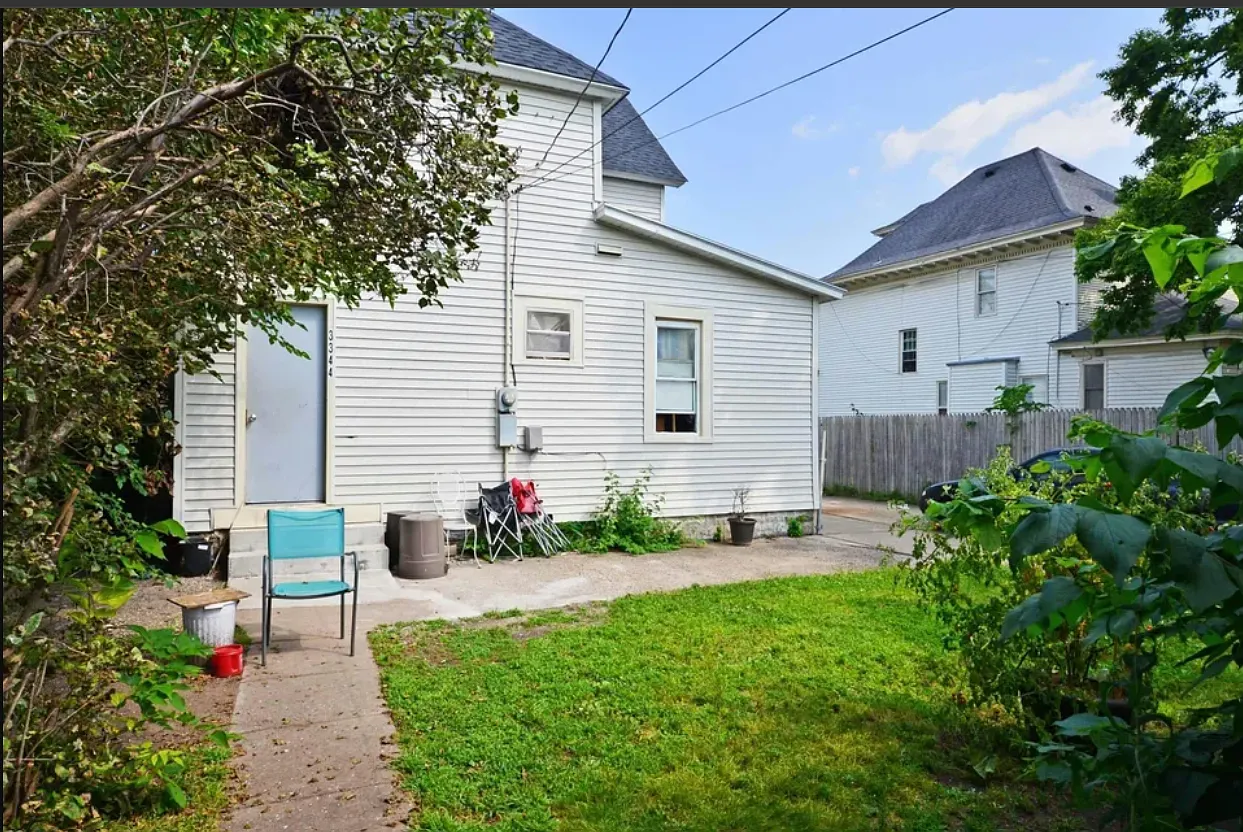 7 bed, 2035 sqft, $750 — Photo 2