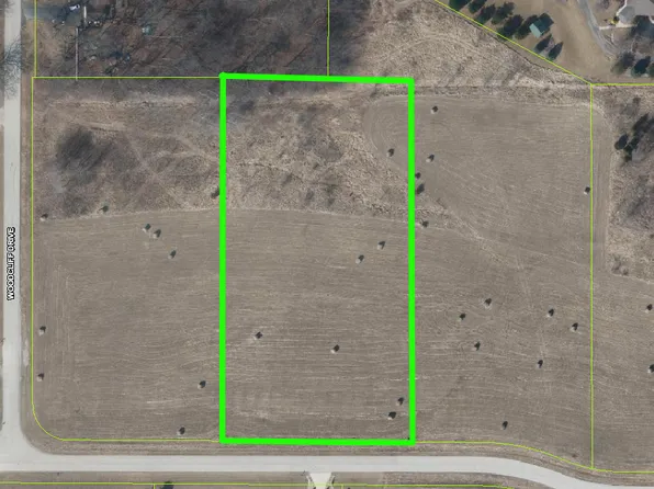 18312 Loretta Dr #6, Marengo, IL 60152