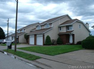 1026 Christopher Ln, Springfield, IL 62712