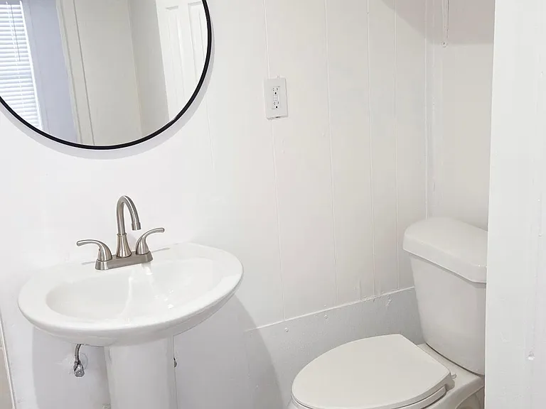 903 Wooding St — Photo 5