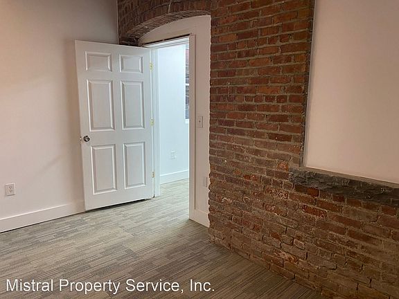 5th image of 98 Grand St #C-1