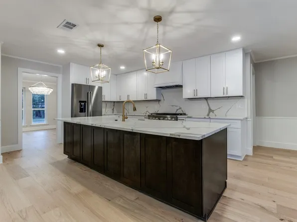 3777 Royal Cove Dr, Dallas, TX 75229