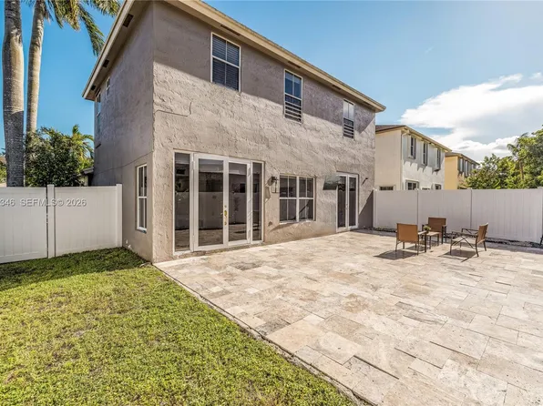 20709 NW 1st St, Pembroke Pines, FL 33029