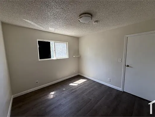 536 W Century Blvd #1/2 — Photo 9
