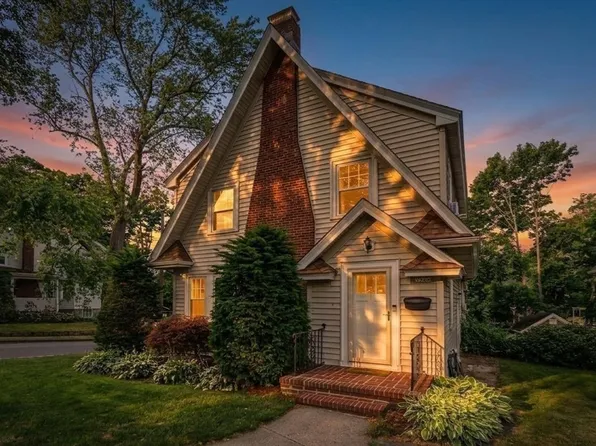 1200 Brook Rd, Milton, MA 02186