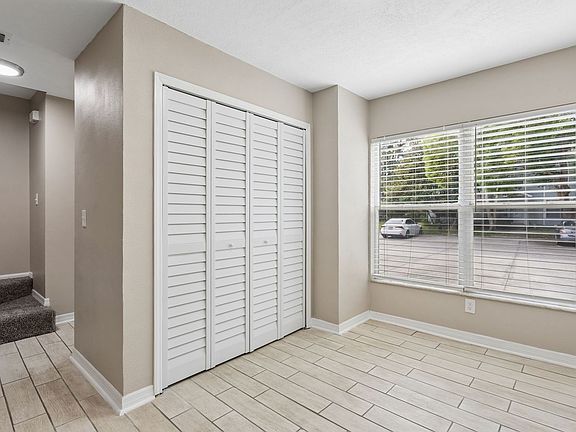 5th image of 477 Green Spring Cir