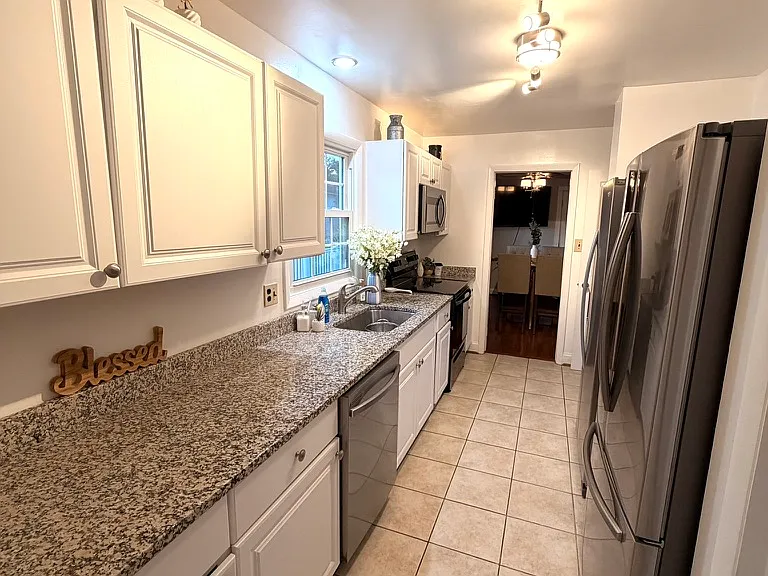 Shared kitchen with two full size refrigerators