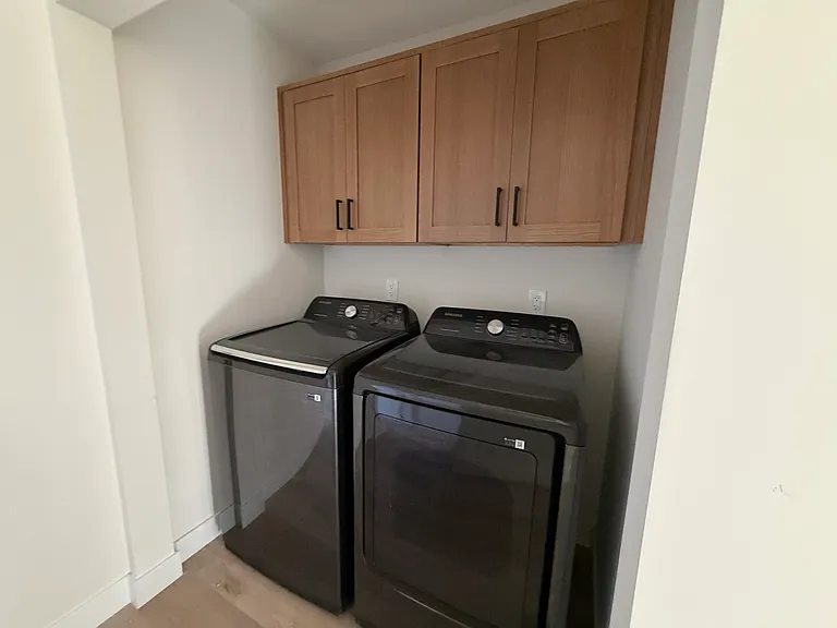 247 Elder Ave #1 — Photo 14