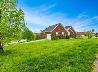 603 Maple Ridge Dr, Richmond, KY 40475