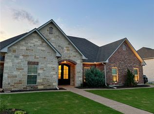 553 Hunton Ln, Waco, TX 76706