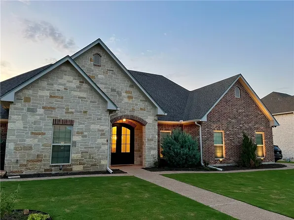 553 Hunton Ln, Waco, TX 76706