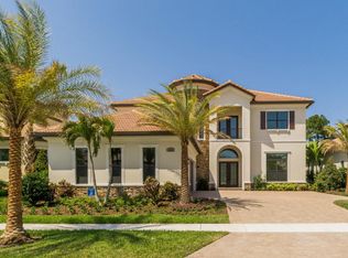 165 Gardenia Isles Dr, Palm Beach Gardens, FL 33418
