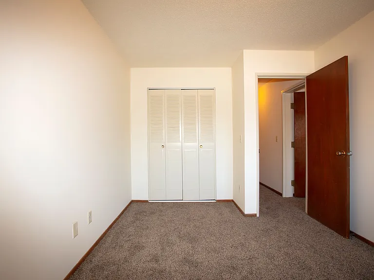 Brittany Apartments — Photo 11
