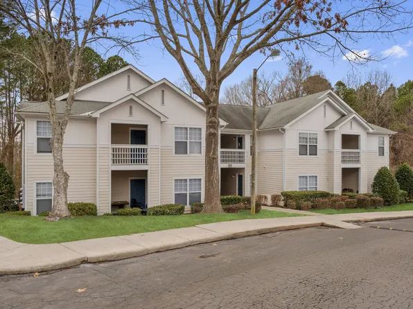 The Village on Hill Street