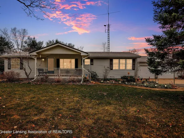 2406 Divine Hwy, Lyons, MI 48851