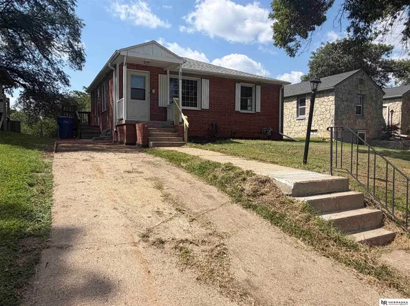 820 S 9th St, Plattsmouth, NE 68048