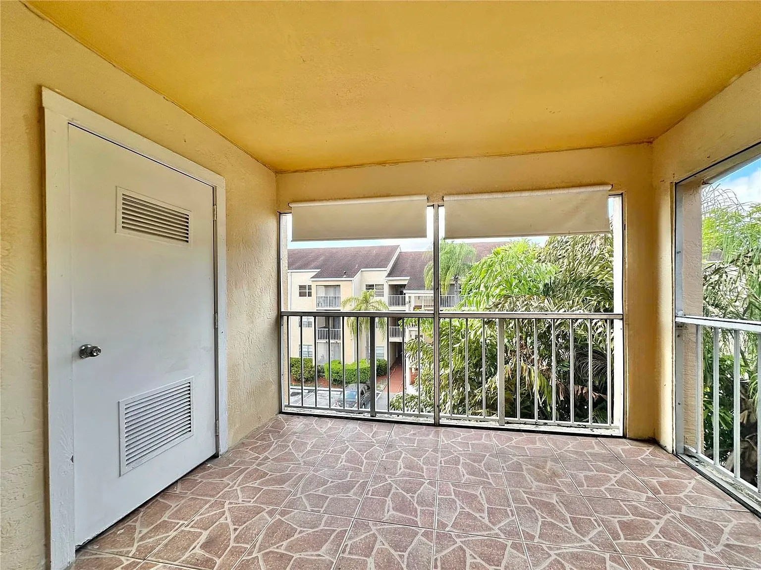 1 bed, 693 sqft, $1,850 — Photo 4