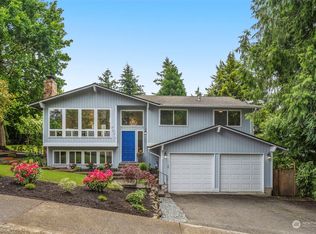 8911 NE 136th St, Kirkland, WA