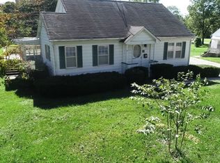 903 S Windsor St, Windsor, MO 65360