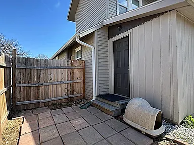 329 NW Waite St — Photo 25