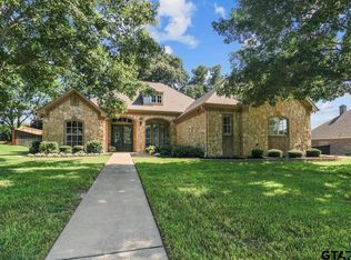 2017 Holly Leaf Dr, Tyler, TX 75703