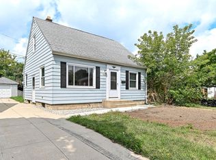 2321 S 82nd STREET, West Allis, WI 53219