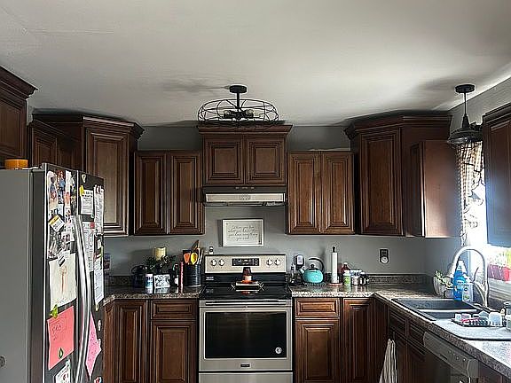 2nd image of 3484 Marquardt Rd