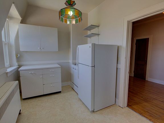 3rd image of 1301-1305 2nd Ave #6