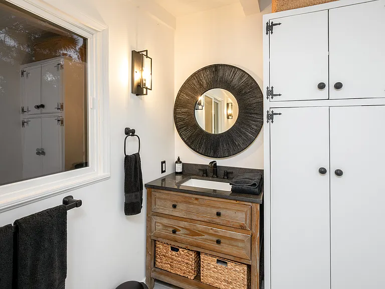 3100 Coldwater Canyon Ave — Photo 7