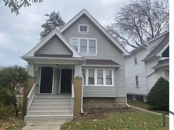 3880 N Vel R Phillips Ave, Milwaukee, WI 53212