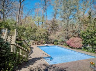 91 Cedar Dr, Allendale, NJ 07401
