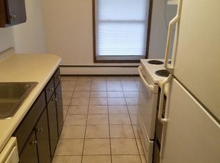 707 11th Ave S APT 4, Hopkins, MN 55343