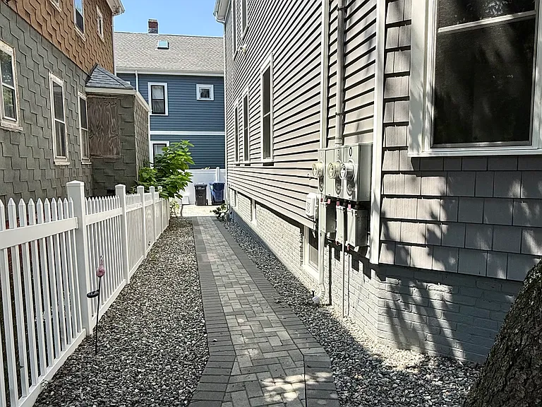 17 Cameron Ave #17 — Photo 33