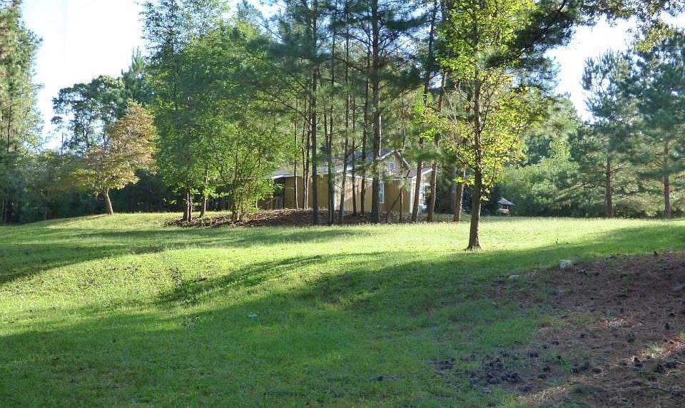 Home on back lot 