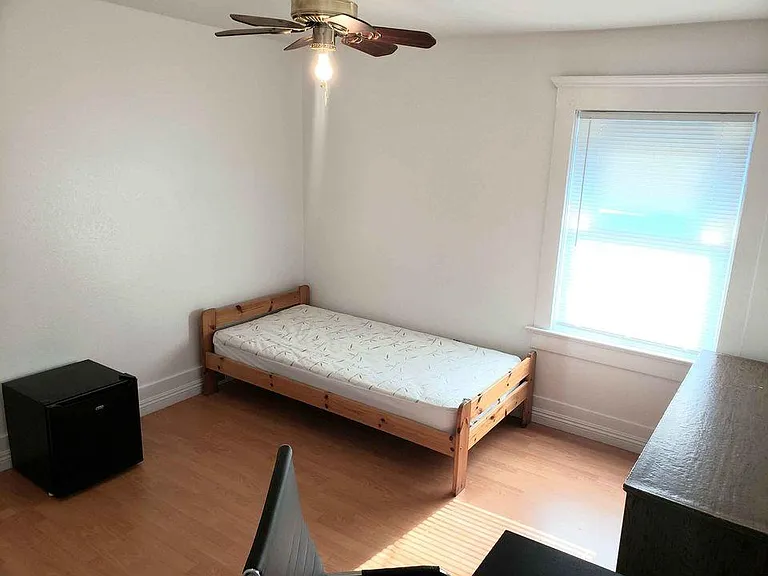 2703 Dalton Ave #T2 — Photo 5