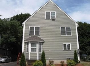 27 5th Ave APT 1, Haverhill, MA 01830