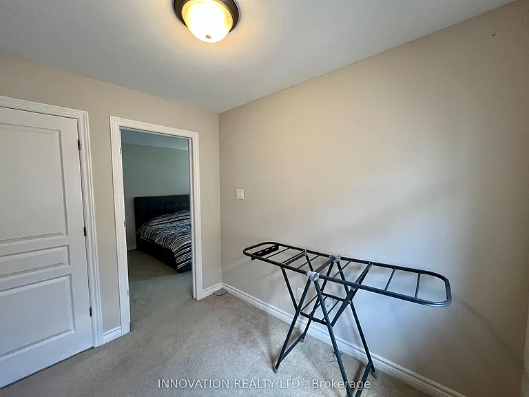 222 Dolce Cres — Photo 34