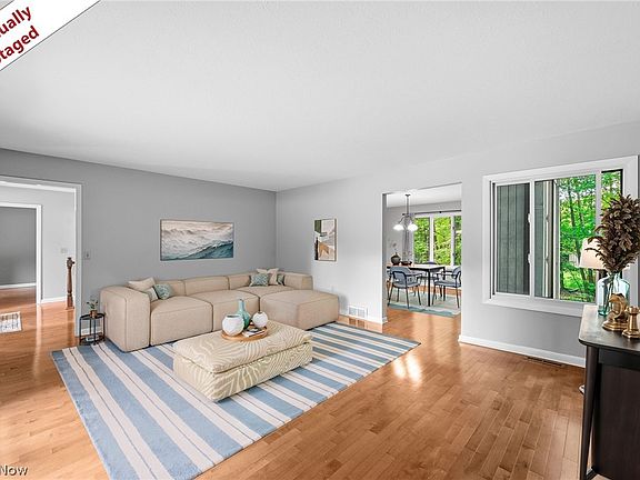 5th image of 10934 Fawn Meadow Ln