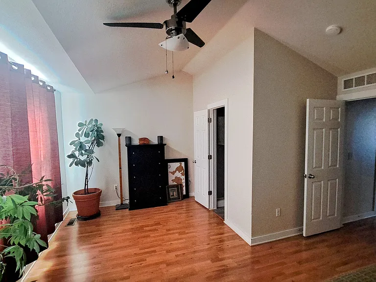 2593 Stonewall Ln — Photo 7