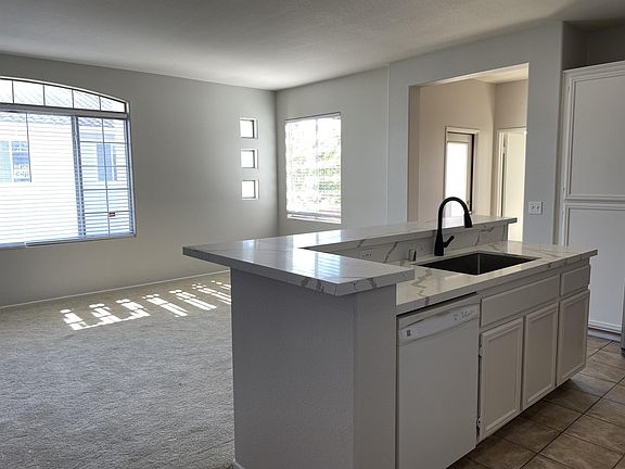 3rd image of 10960 Ivy Hill Dr Unit 8