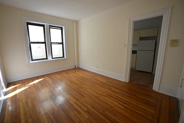 Rented by Voro, LLC | media 18