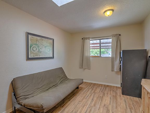 5th image of 3121 Ortiz Dr NE