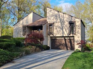 6949 Traymore Ct, Mentor, OH 44060