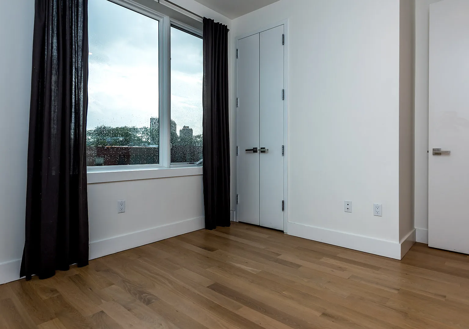 829 Willoughby Avenue — Photo 1
