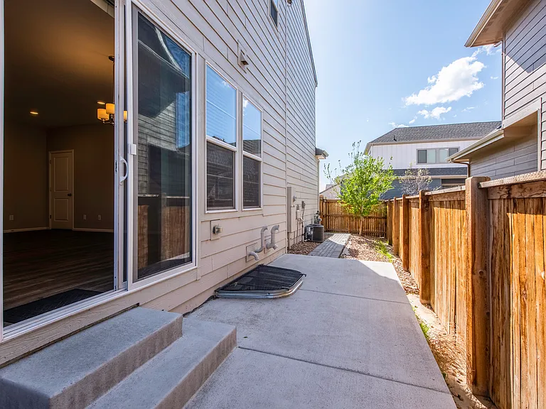 5725 N Hanover St — Photo 22