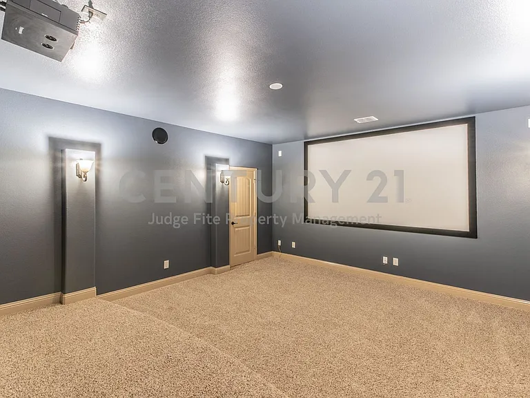 7565 Rawlins Ln — Photo 36