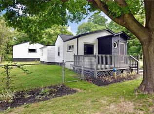 361 Swartz Rd, Akron, OH 44319