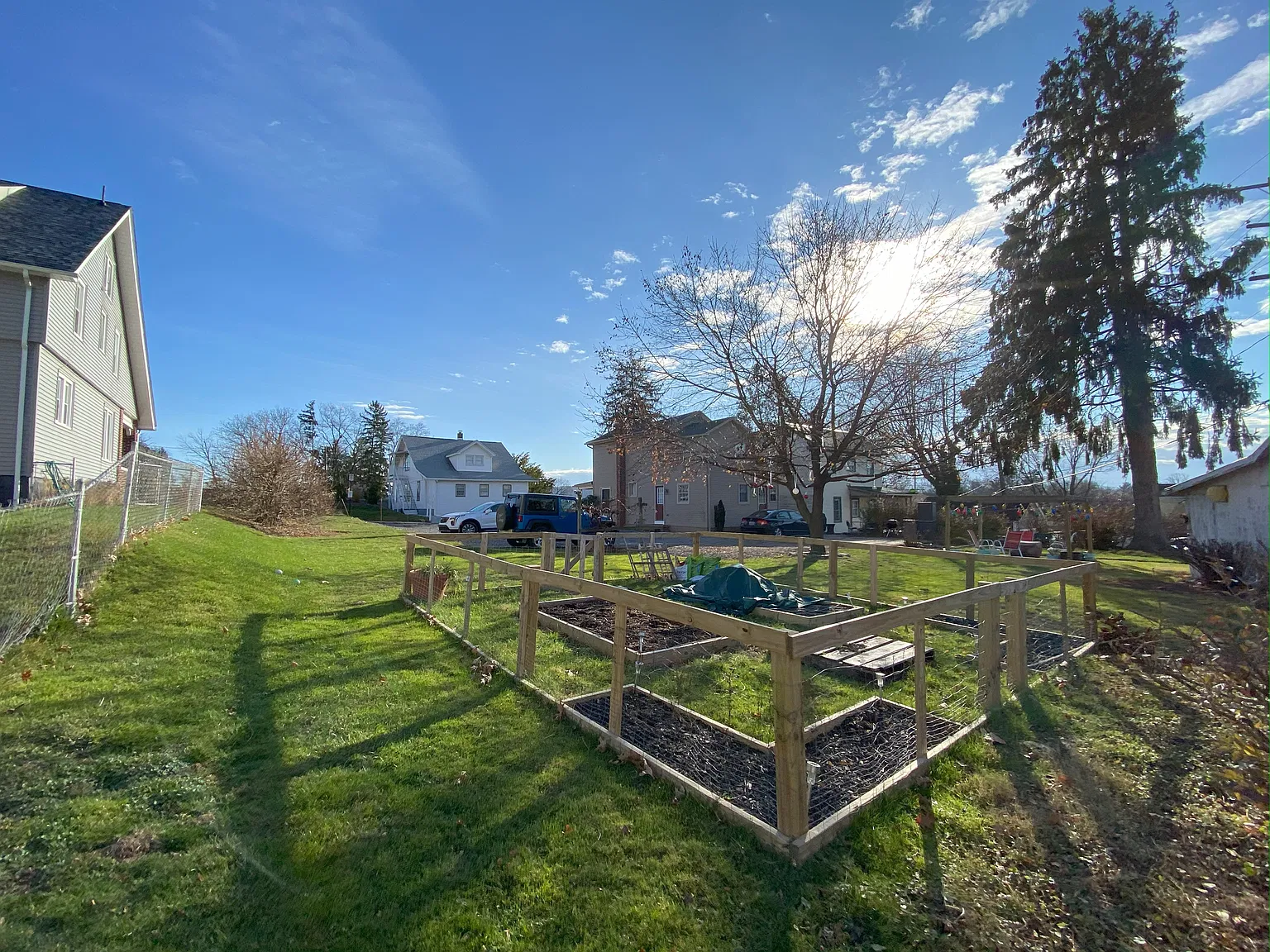 3 bed, 1300 sqft, $1,600 — Photo 3