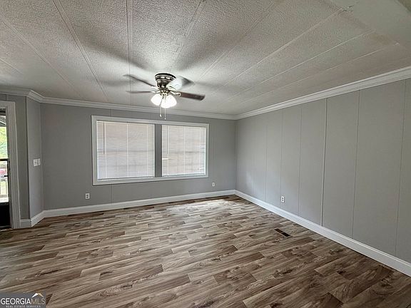 3rd image of 442 Old Helena Chauncey Rd