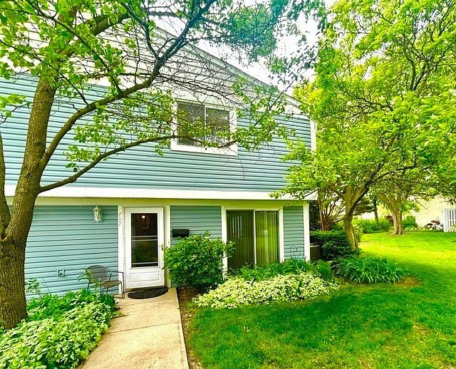 1st image of 797 Coventry Pl
